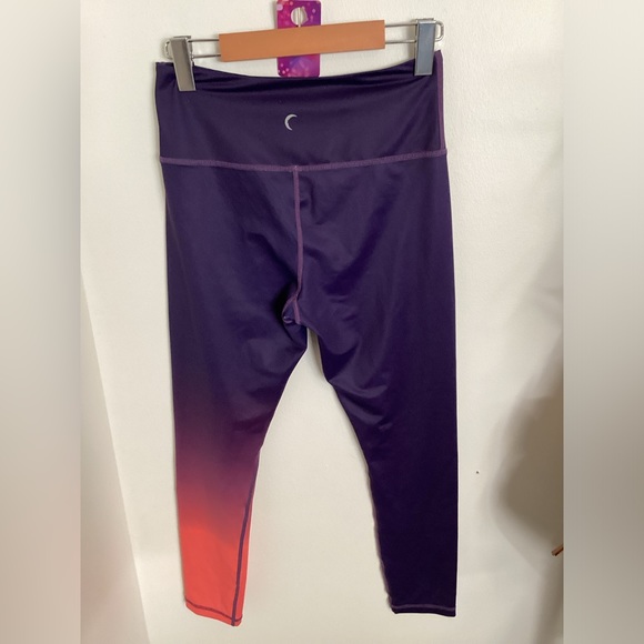 Zyia Active purple ombré Light n Tight size 6-8 - Picture 5 of 5